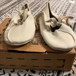 Bear Feet leather soft baby shoes 9-12 months
